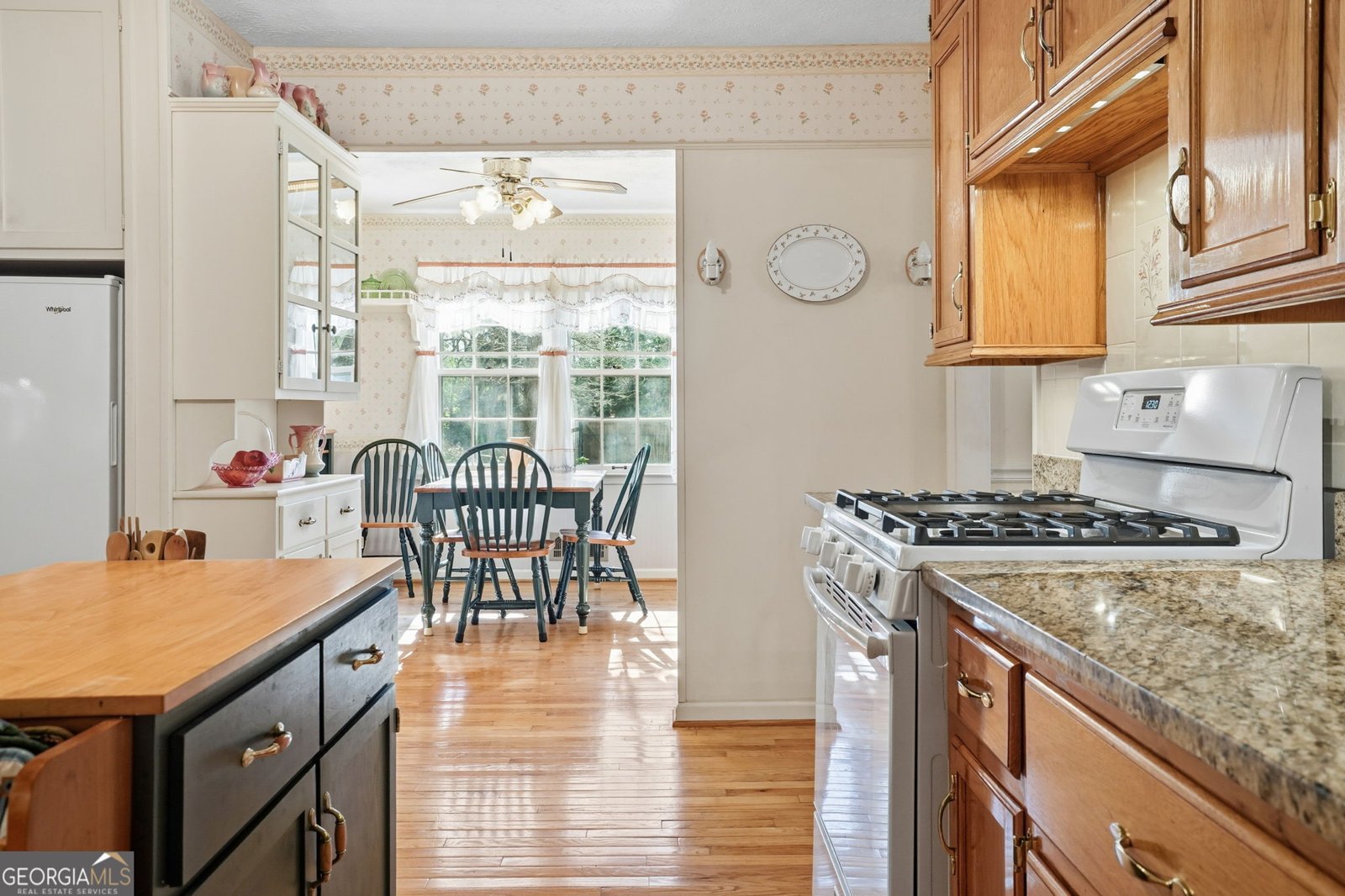 3398 Clair Circle Marietta - Photo 10