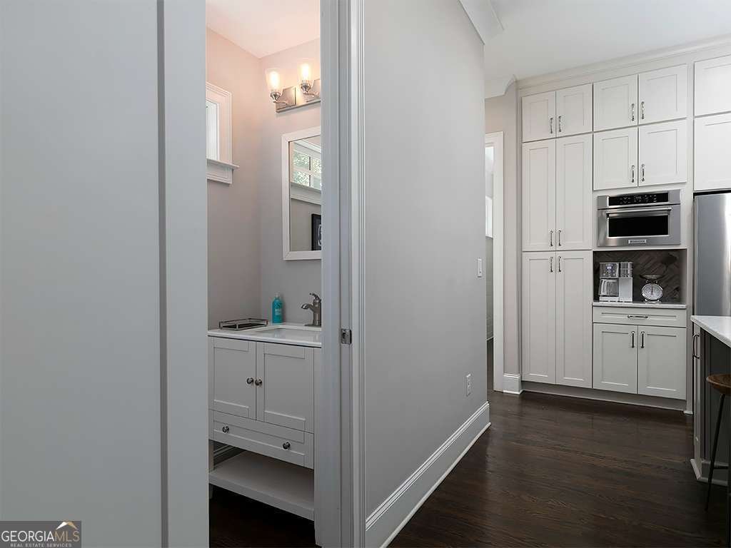 4574 Lois Street Smyrna - Photo 16