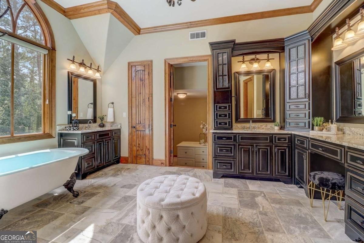 6219 Woodlake Drive Buford - Photo 16