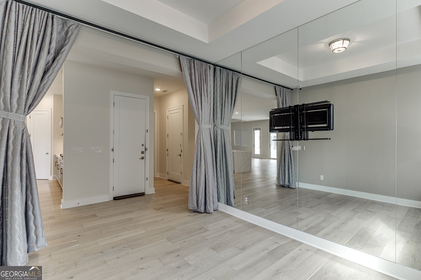 7032 Cottage Grove Drive Flowery Branch - Photo 10