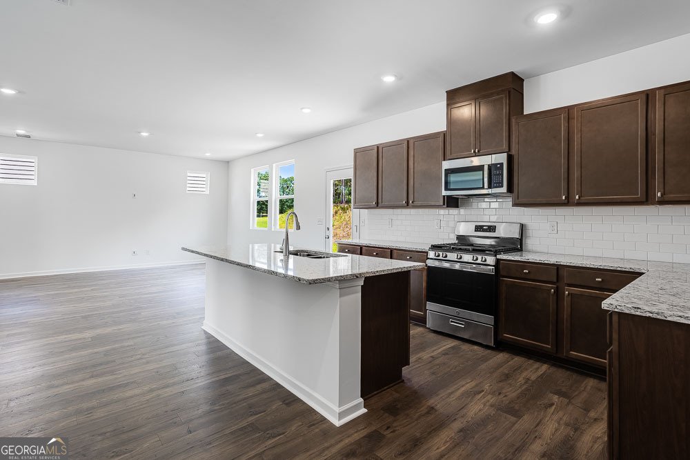 209 Groveton Court Euharlee - Photo 9