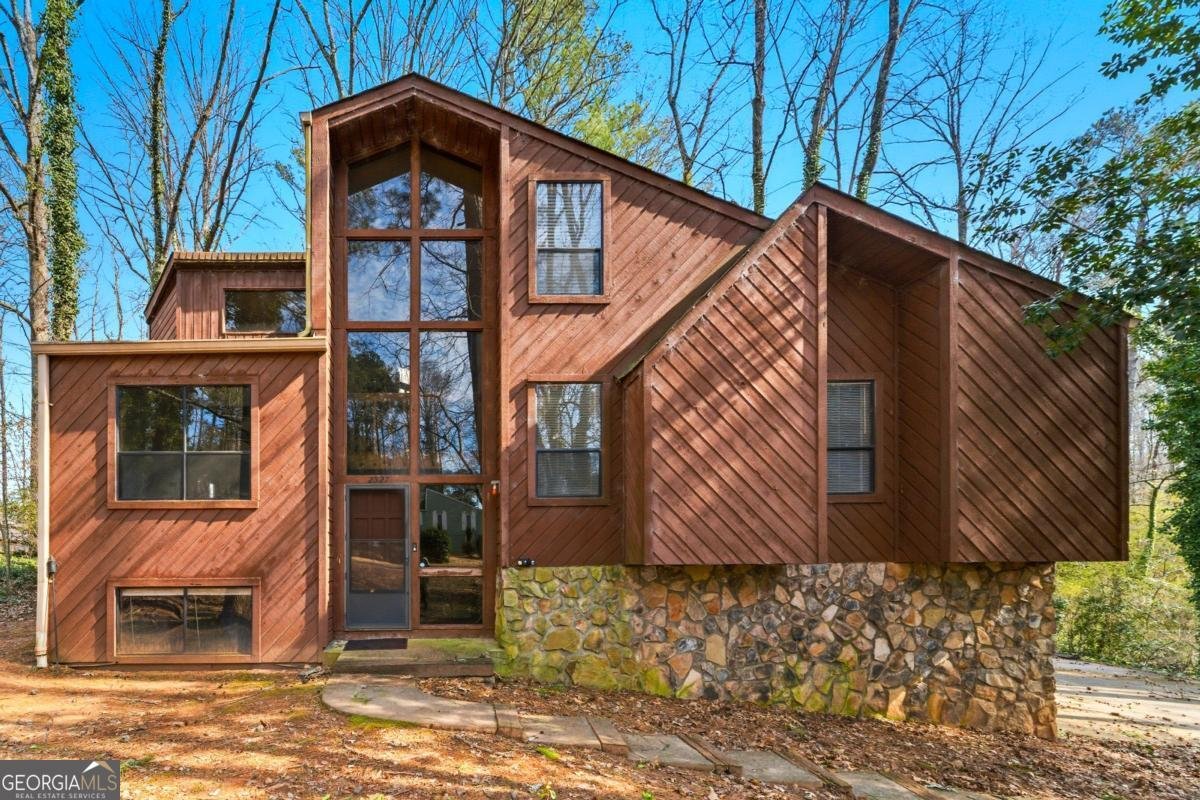 2527 Kingsley Drive Marietta - Photo 1