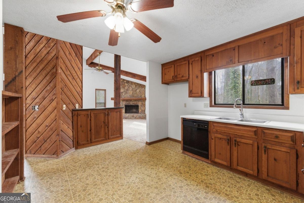 2527 Kingsley Drive Marietta - Photo 9