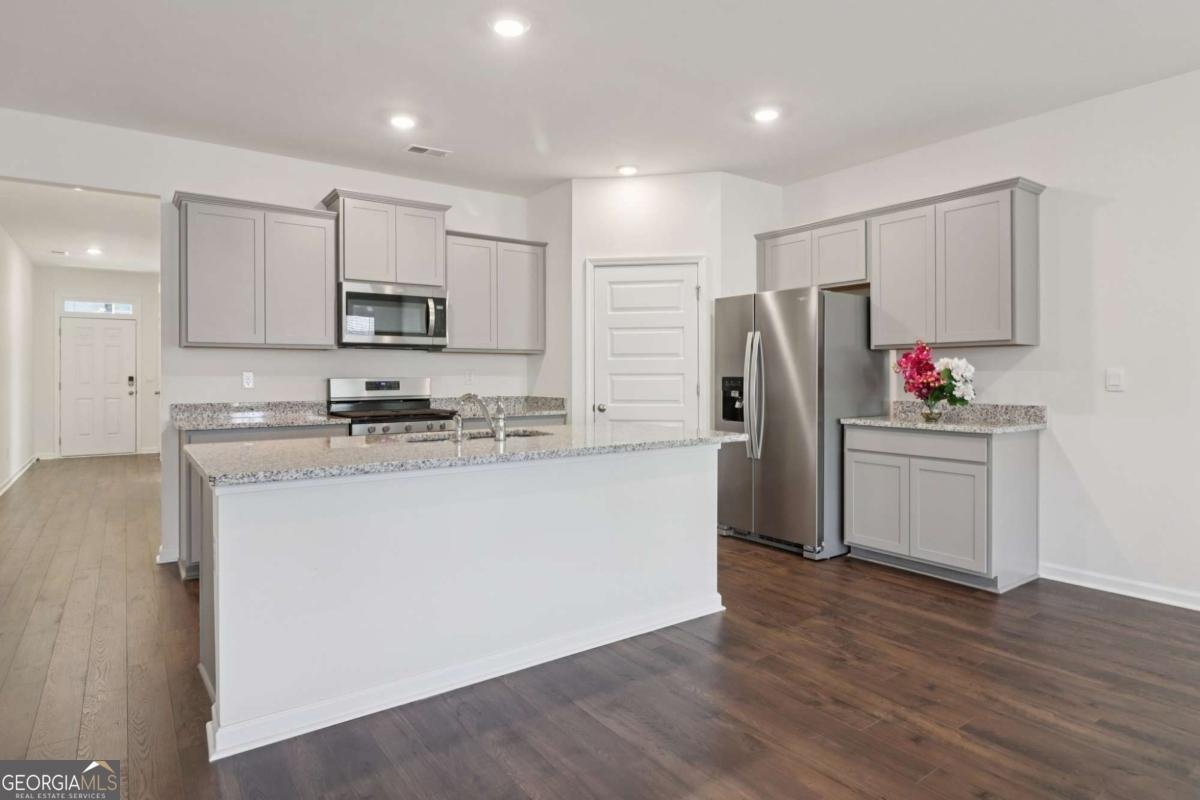 1729 Limousin Way Stockbridge - Photo 8