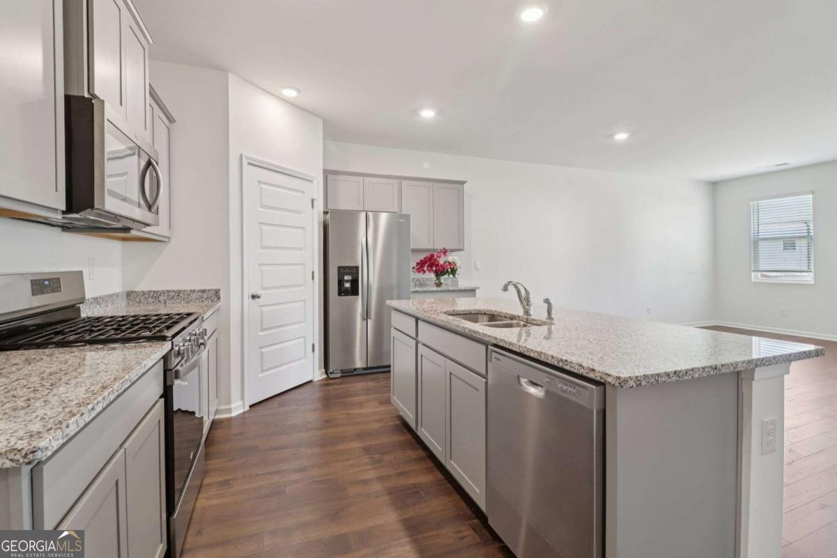 1729 Limousin Way Stockbridge - Photo 9