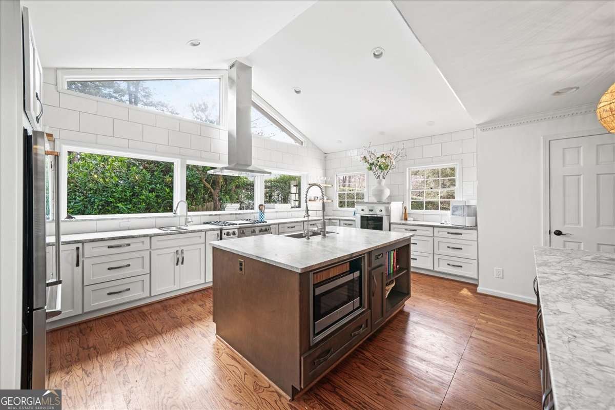 6125 Weatherly Drive Atlanta - Photo 9