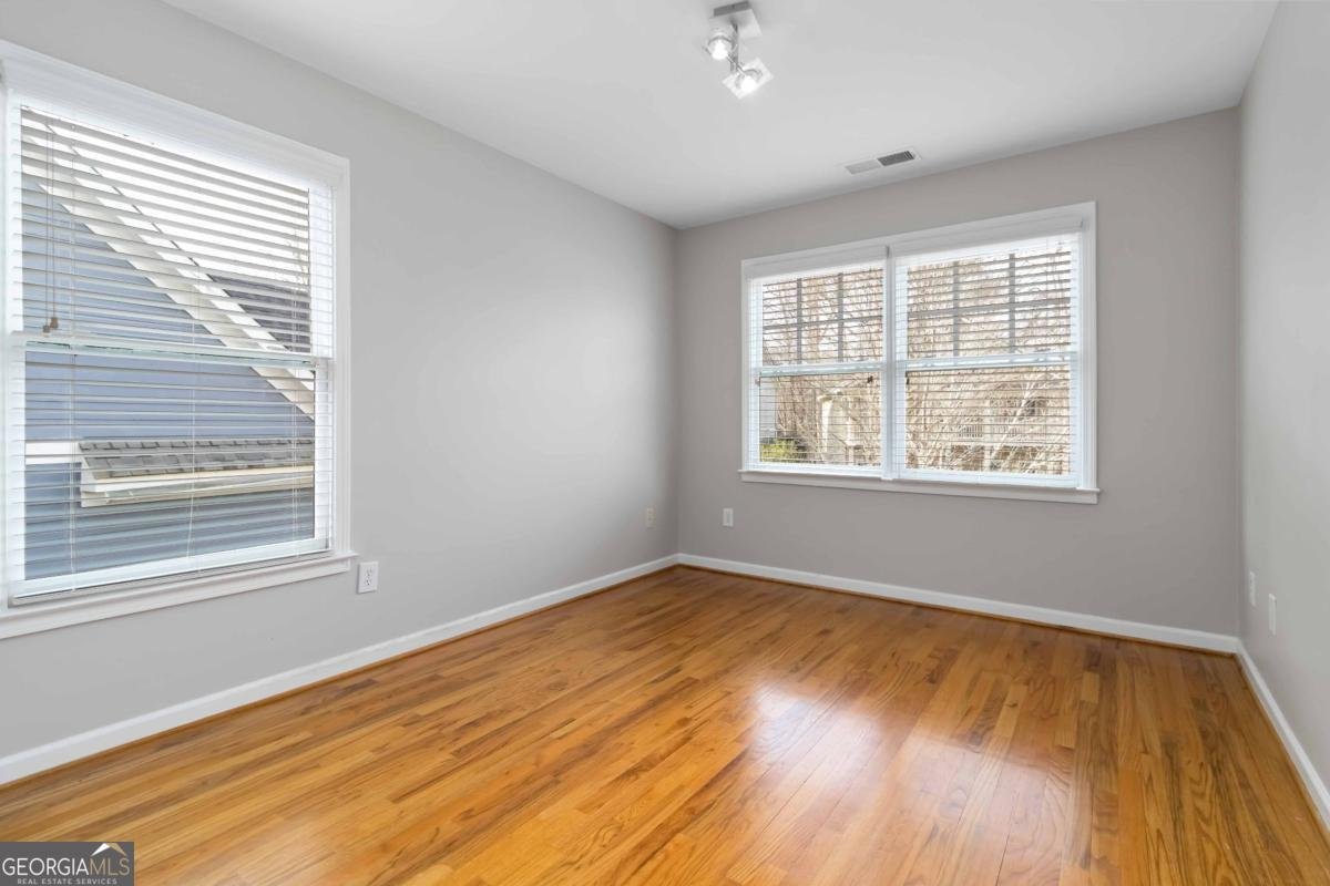 1529 Gilstrap Lane Atlanta - Photo 18