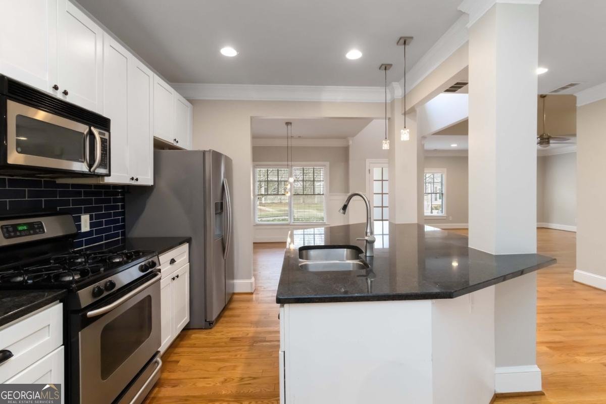 1529 Gilstrap Lane Atlanta - Photo 6