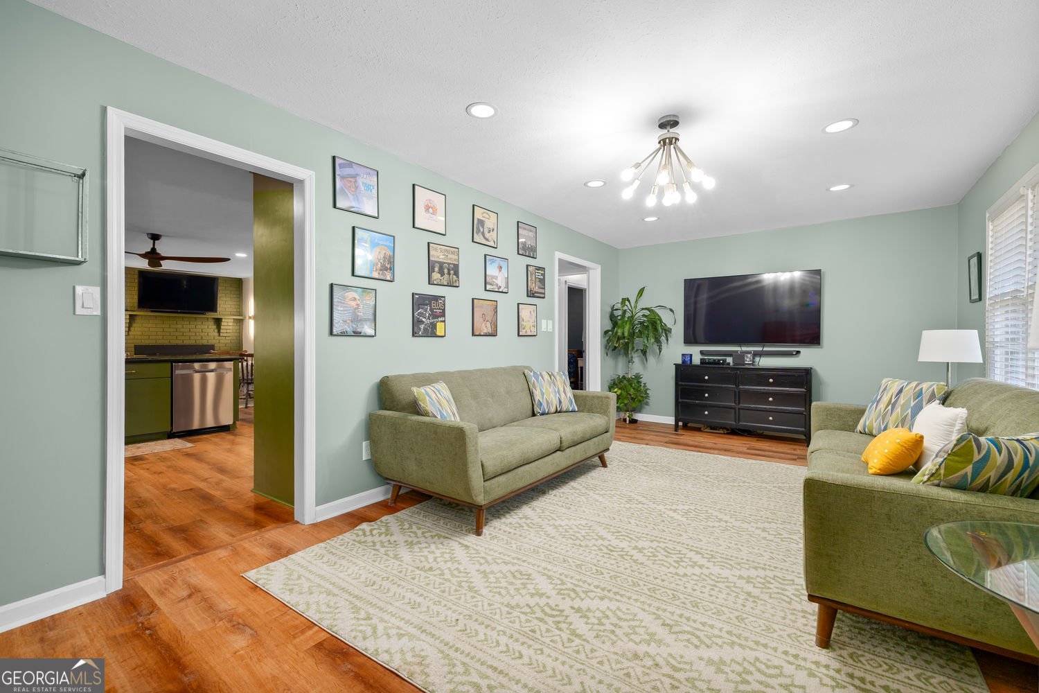 344 Holly Drive Gainesville - Photo 6