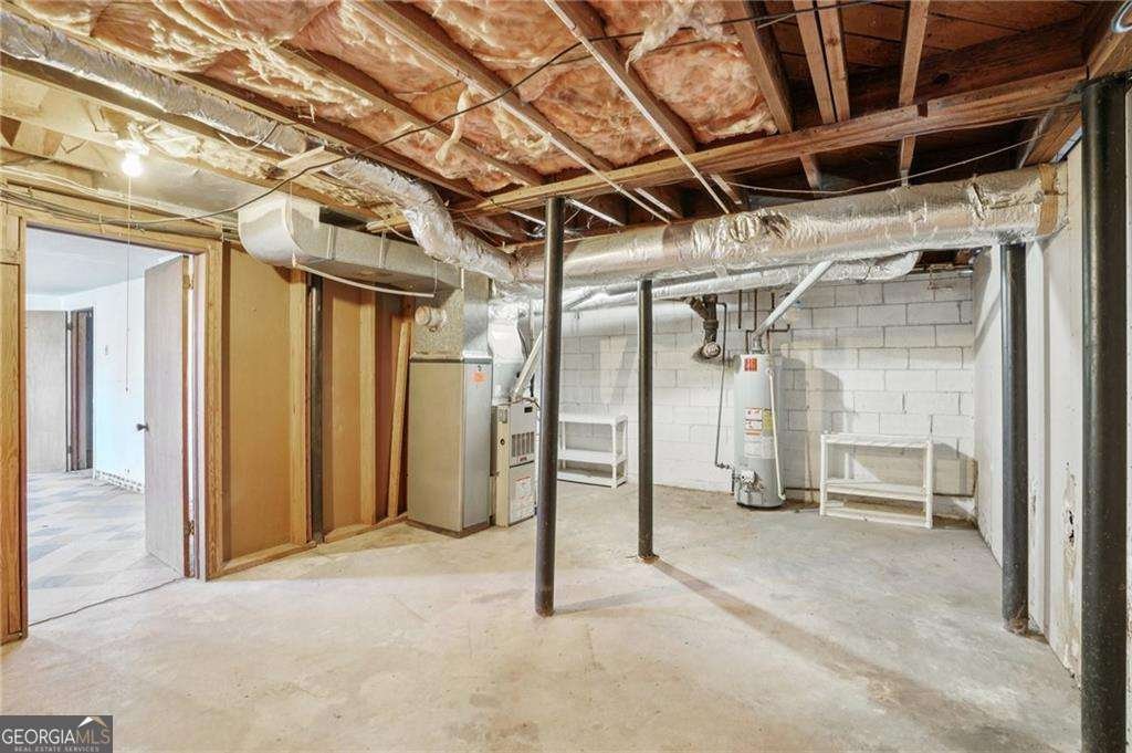 2456 Elmwood Circle Atlanta - Photo 16