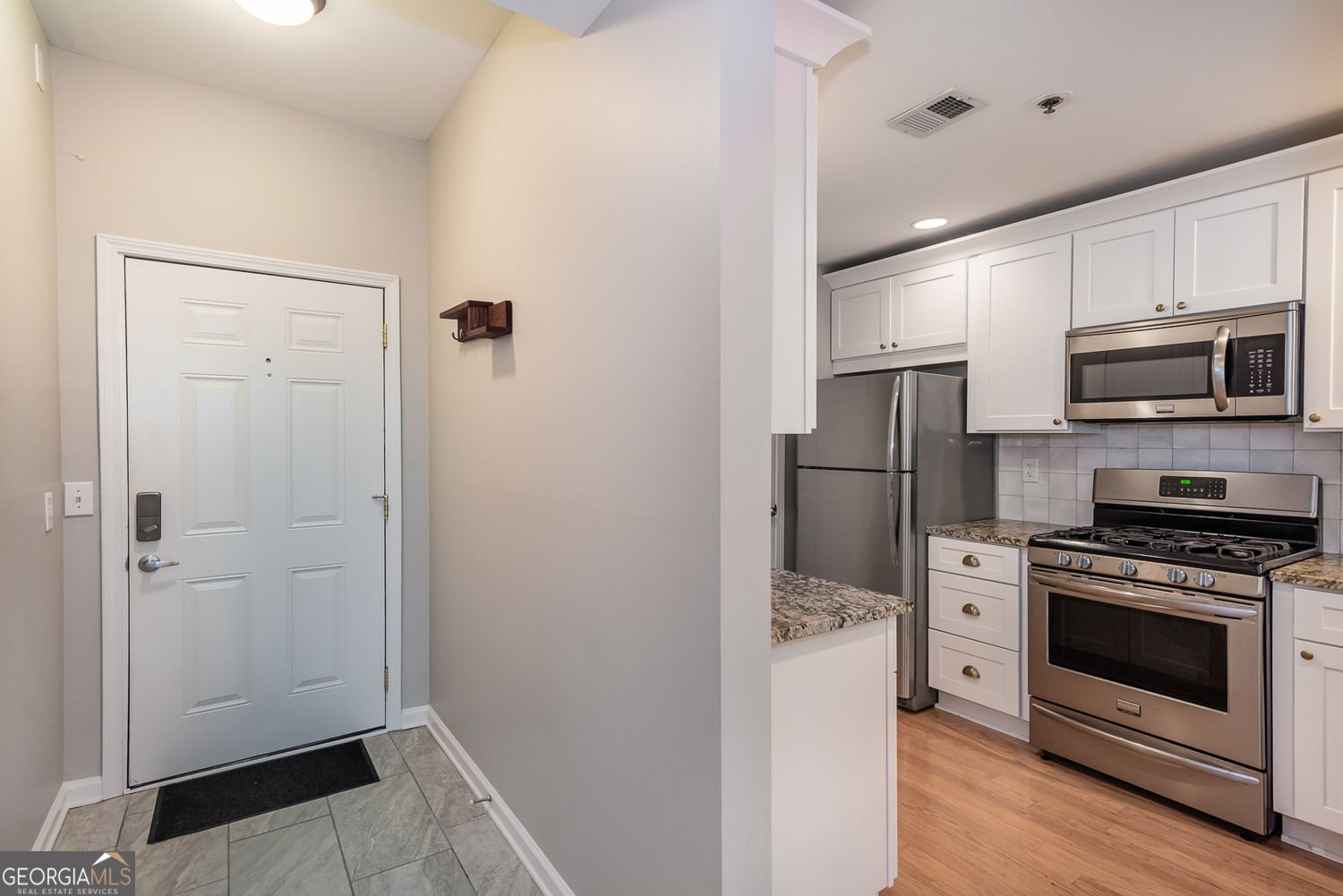 220 Renaissance Parkway Atlanta - Photo 8