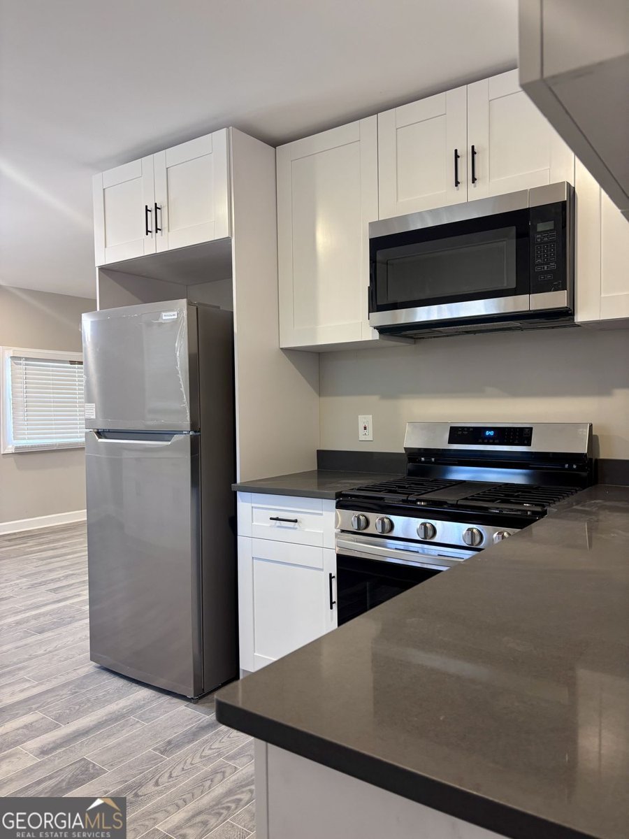 2834 Green Trail Drive Atlanta - Photo 8