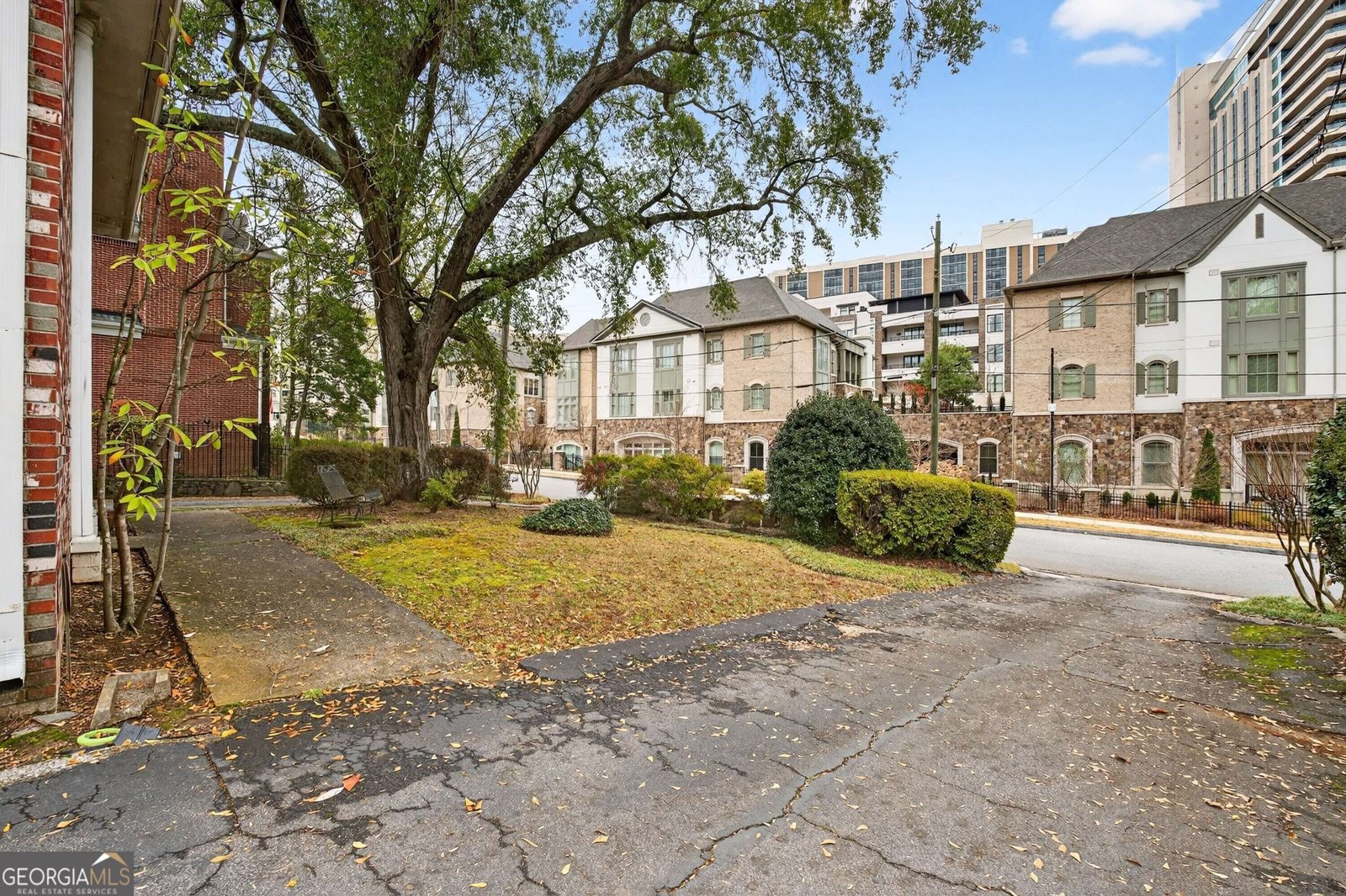 3668 Kingsboro Road Atlanta - Photo 8