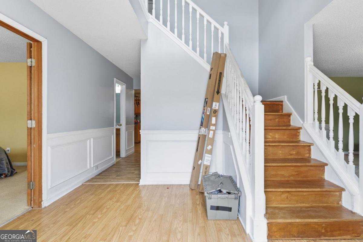 645 Wildboar Court Fairburn - Photo 6