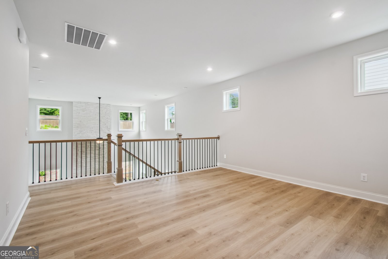 719 Crossroad Court Powder Springs - Photo 15