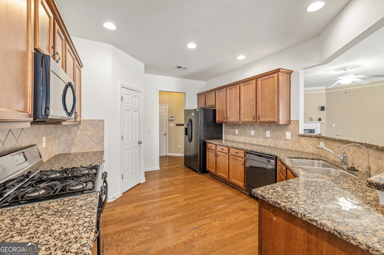 2408 Brynfield Cove Suwanee - Photo 12