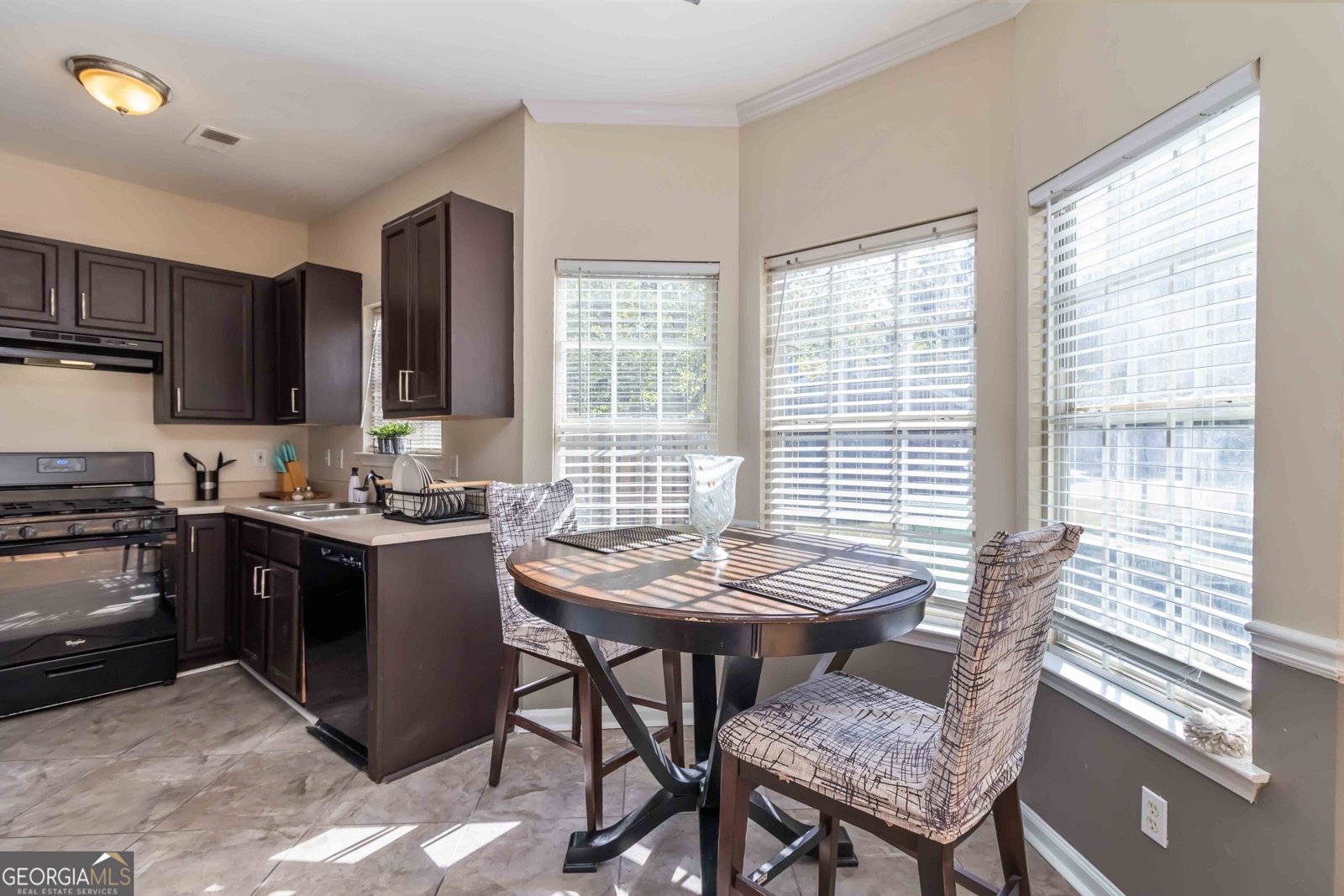 221 Rosewood Way Atlanta - Photo 9