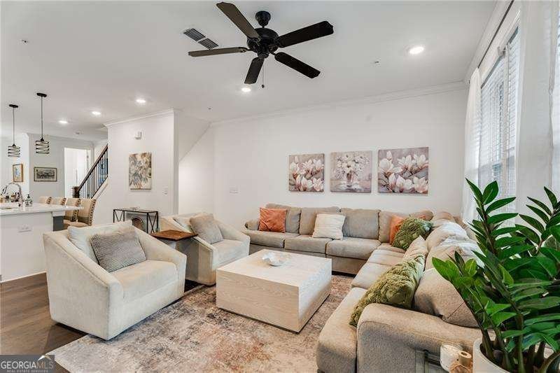 6635 Beacon Drive Sandy Springs - Photo 8