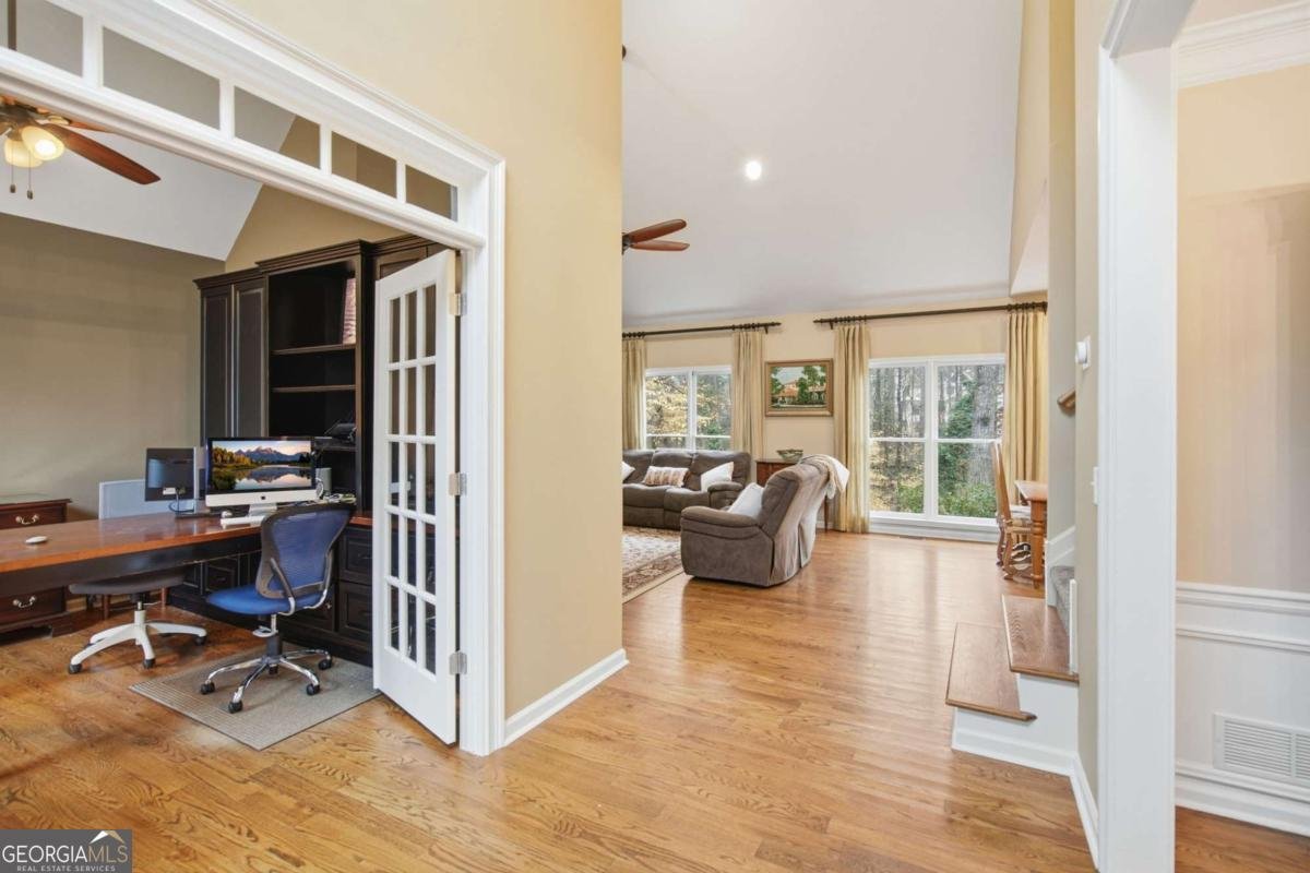 755 Amberton Close Suwanee - Photo 9