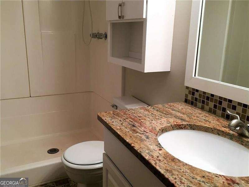 6859 Lakeview Lane Doraville - Photo 12