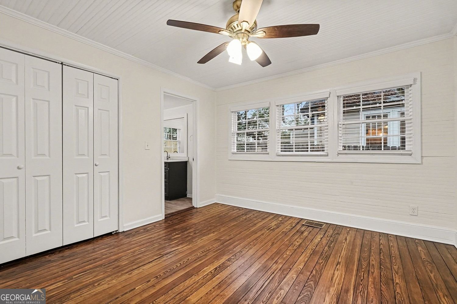 2047 McPherson Drive East Point - Photo 14