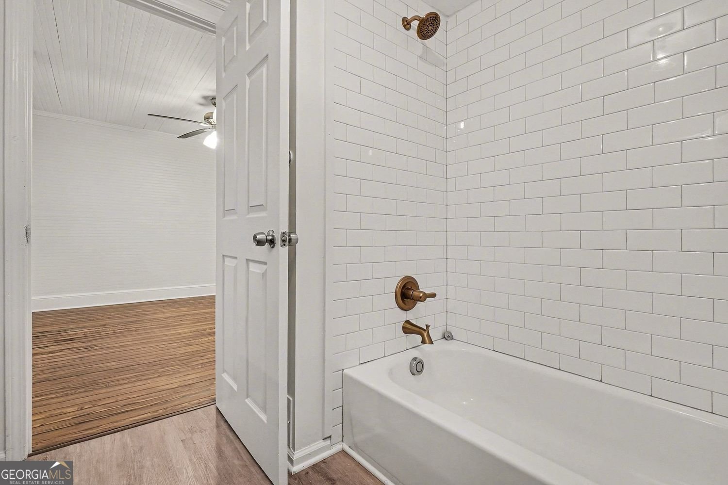 2047 McPherson Drive East Point - Photo 16