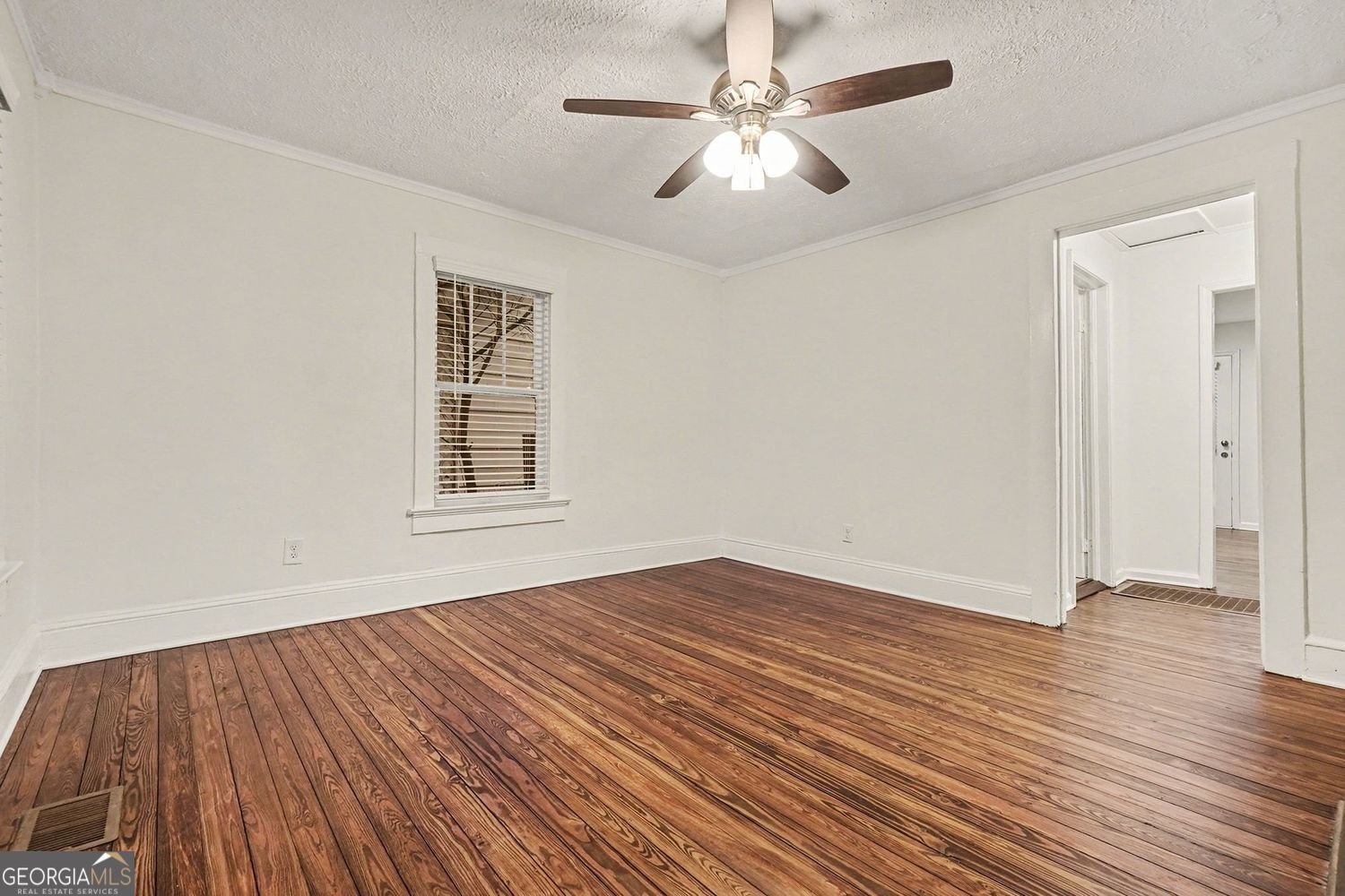 2047 McPherson Drive East Point - Photo 6