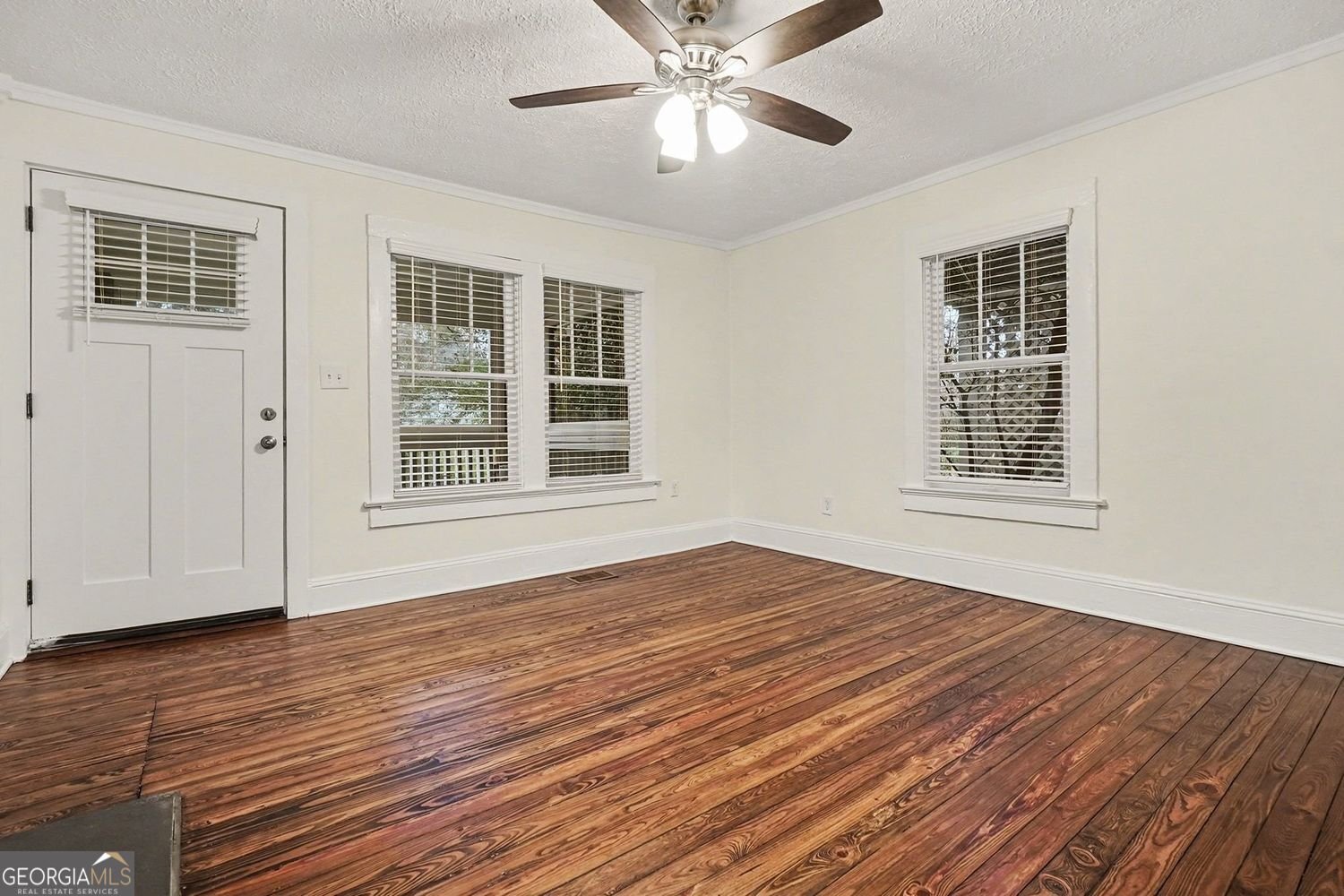 2047 McPherson Drive East Point - Photo 7