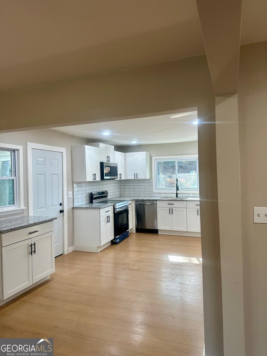 481 Hammond Drive Sandy Springs - Photo 10