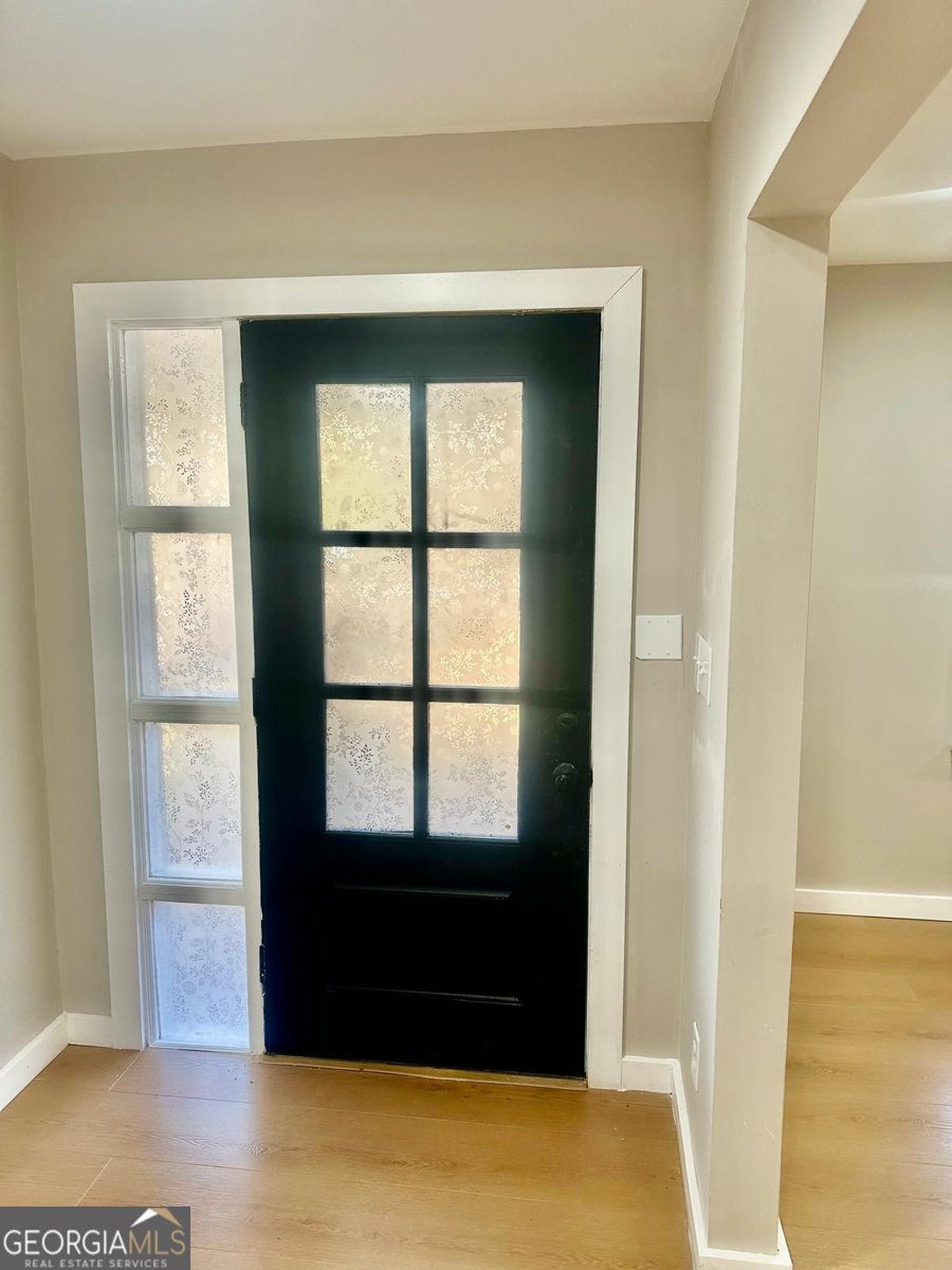 481 Hammond Drive Sandy Springs - Photo 13