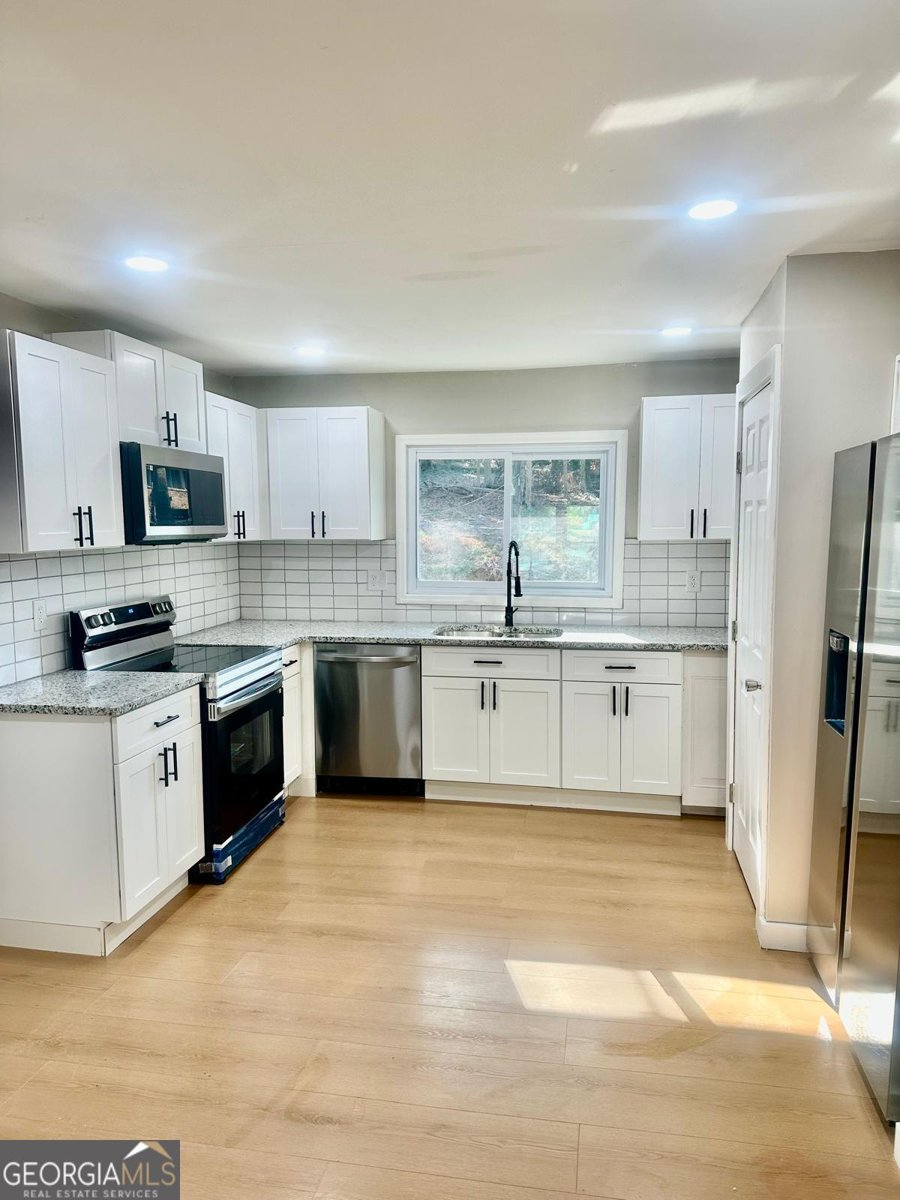 481 Hammond Drive Sandy Springs - Photo 7