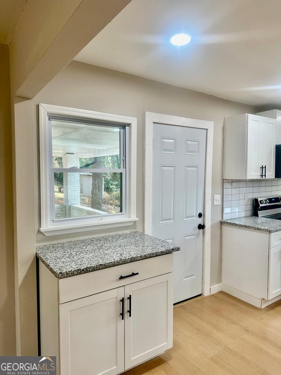 481 Hammond Drive Sandy Springs - Photo 8