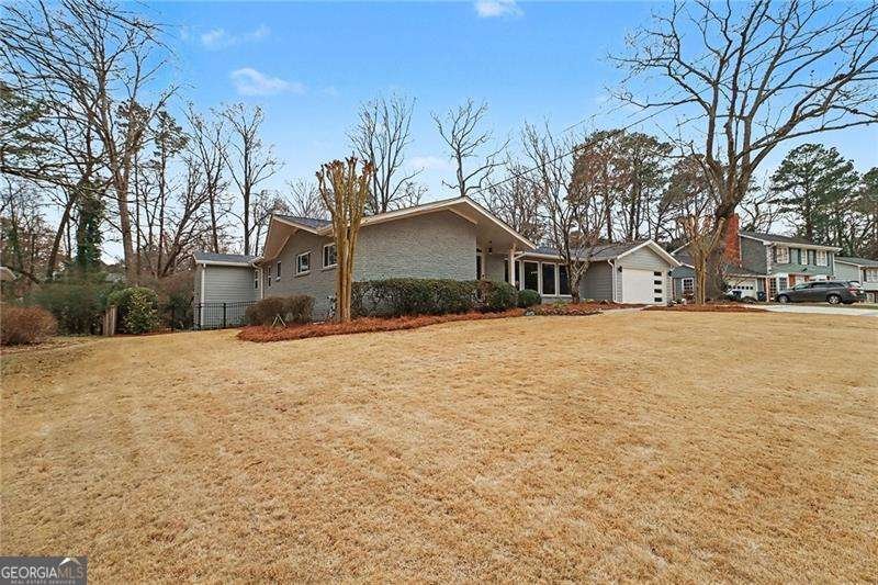 1873 Queens Way Atlanta - Photo 6