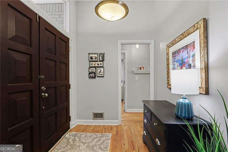 1873 Queens Way Atlanta - Photo 9