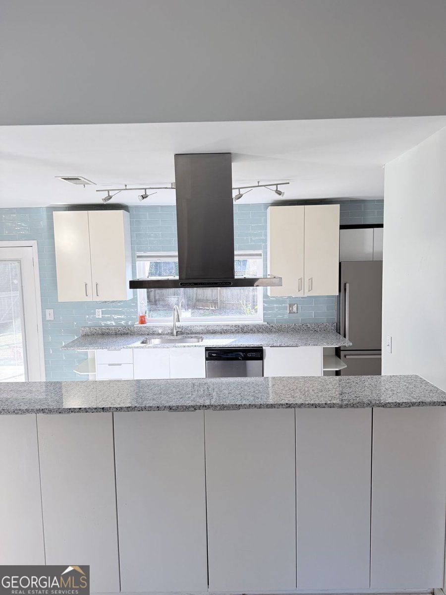 477 Benton Court Lawrenceville - Photo 7