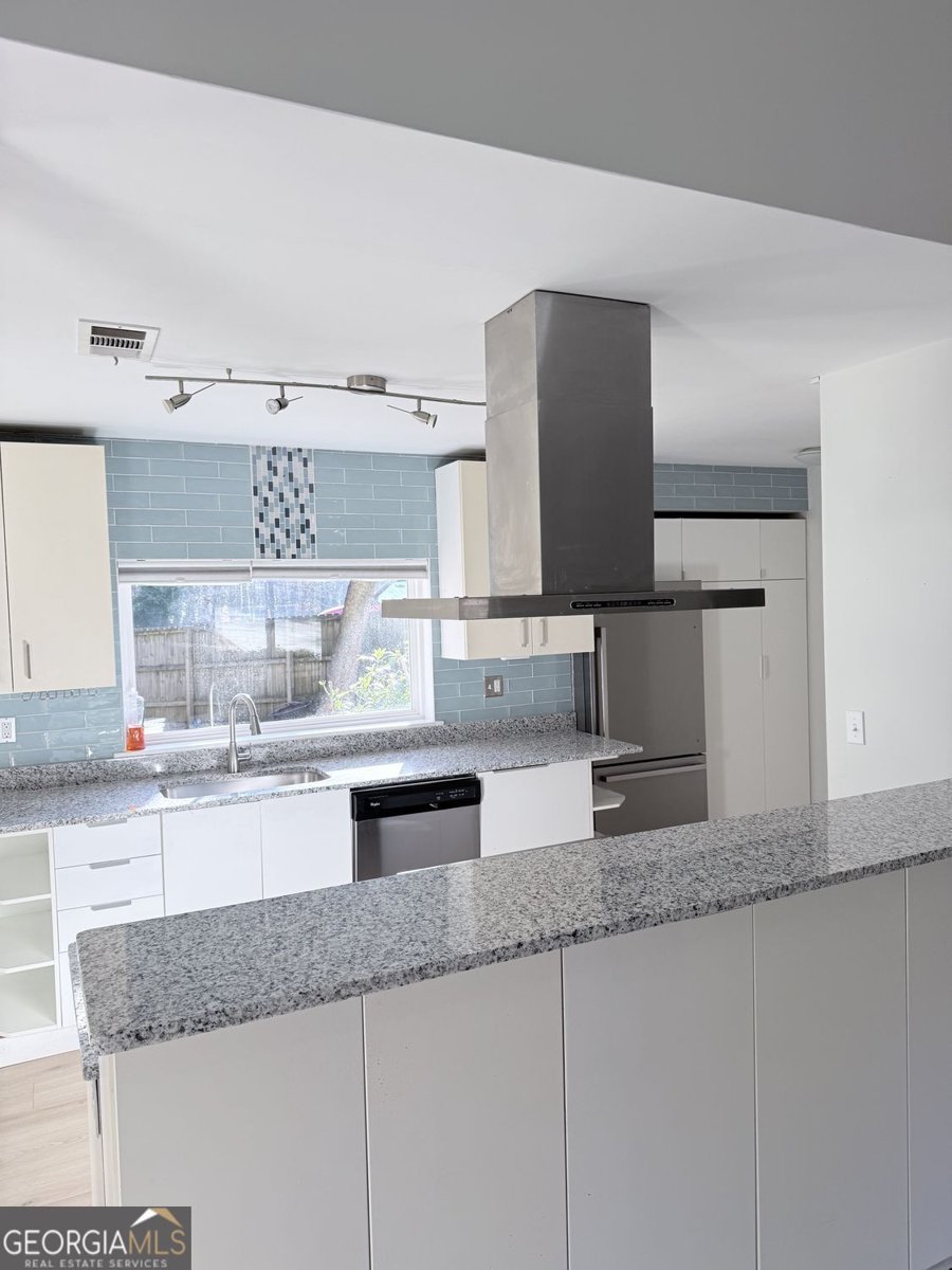 477 Benton Court Lawrenceville - Photo 8