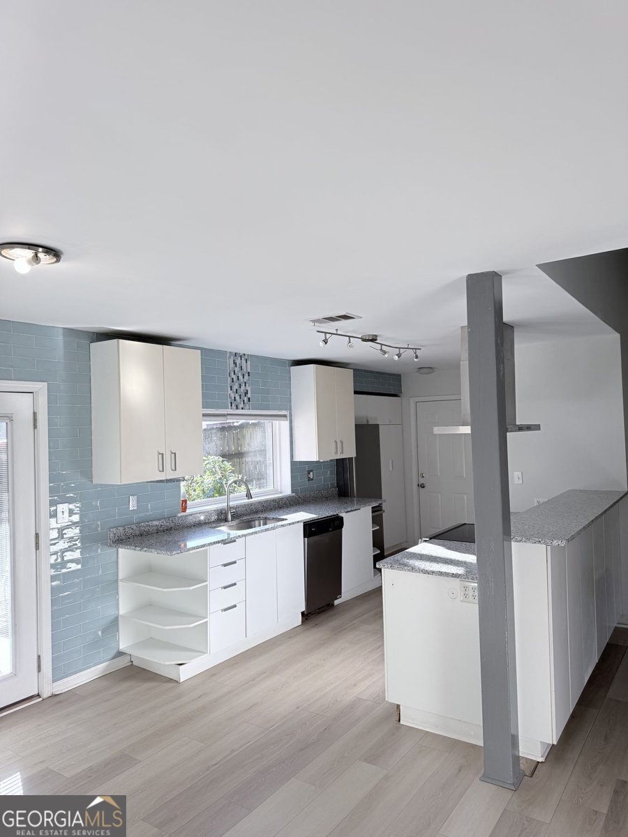 477 Benton Court Lawrenceville - Photo 9