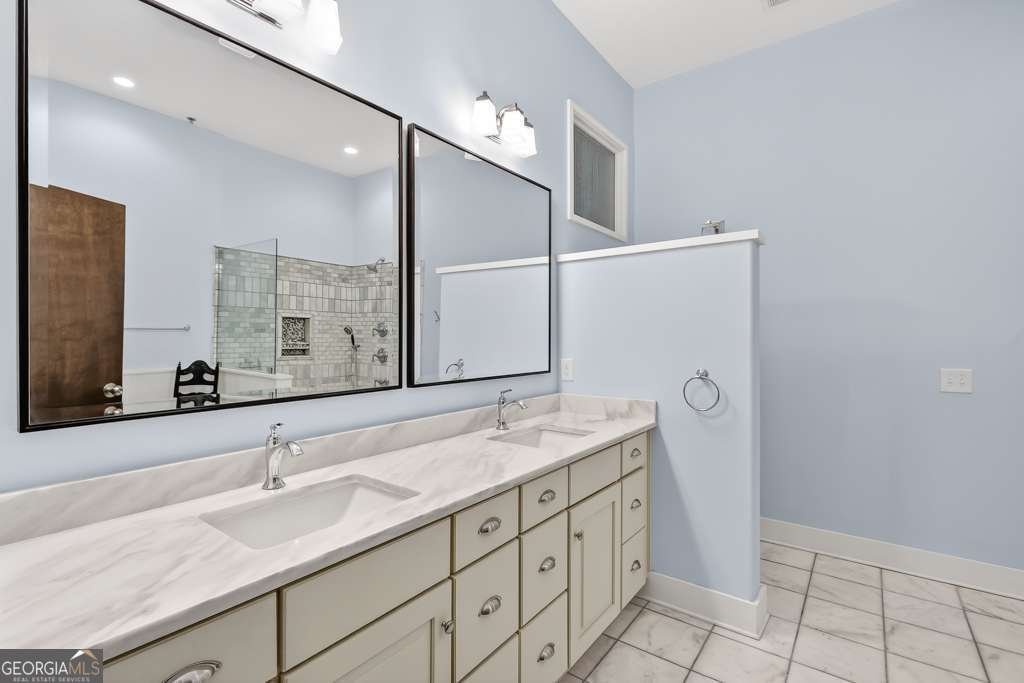 205 Johnson Avenue Carrollton - Photo 9