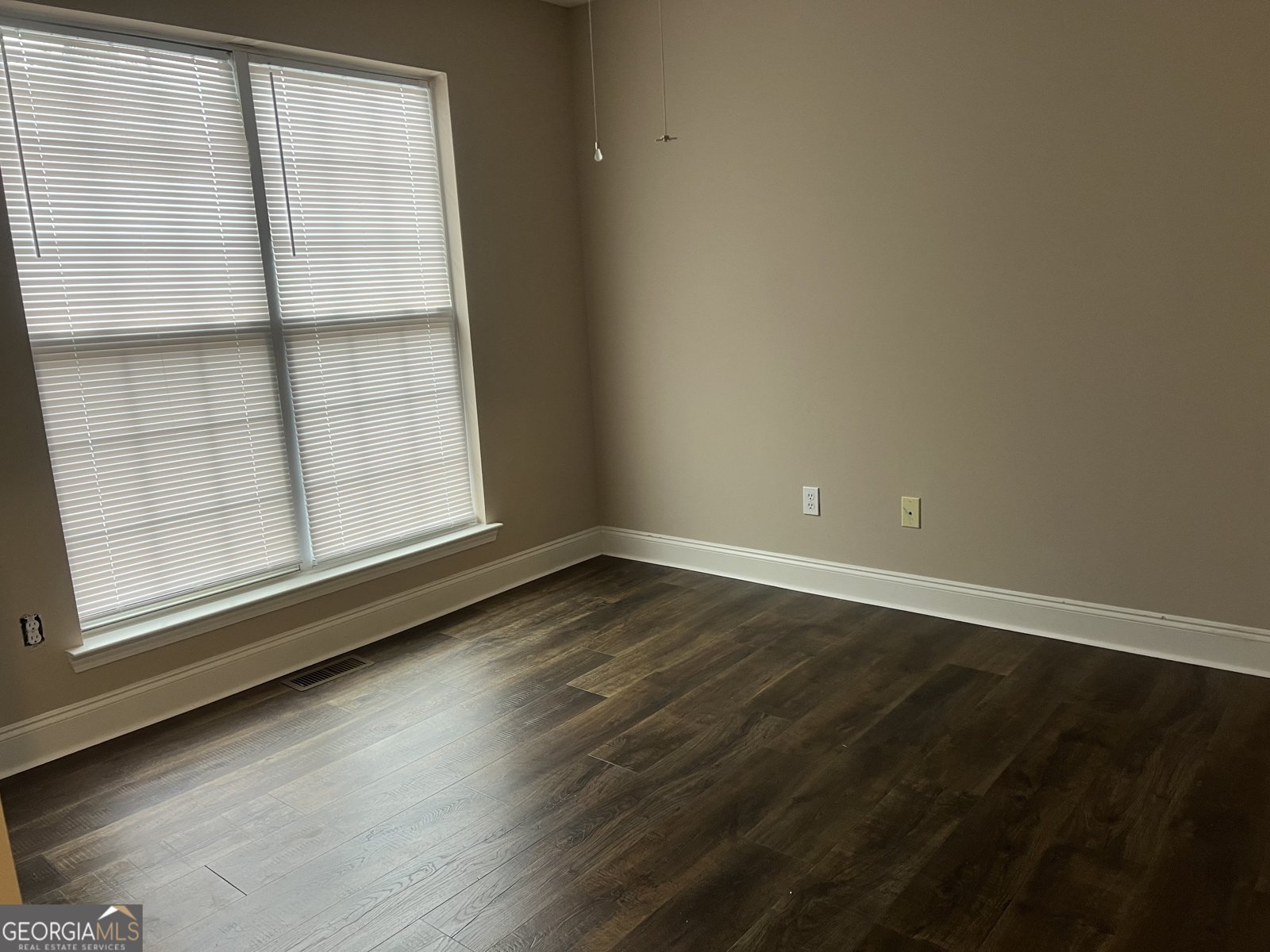 97 Kensington Court Commerce - Photo 19