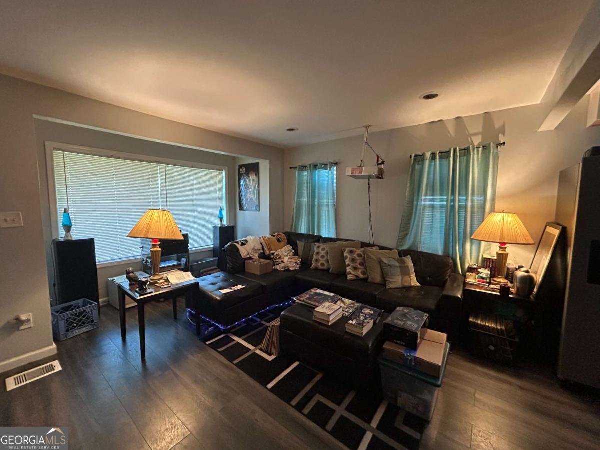 1296 NORTHWEST Drive Atlanta - Photo 7