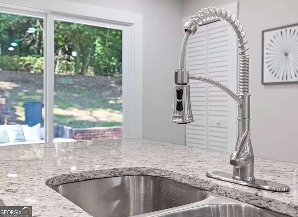 1901 Windsor Drive Atlanta - Photo 12