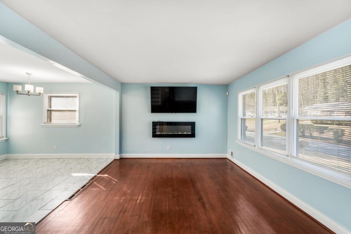 1918 Valley Ridge Drive Atlanta - Photo 17