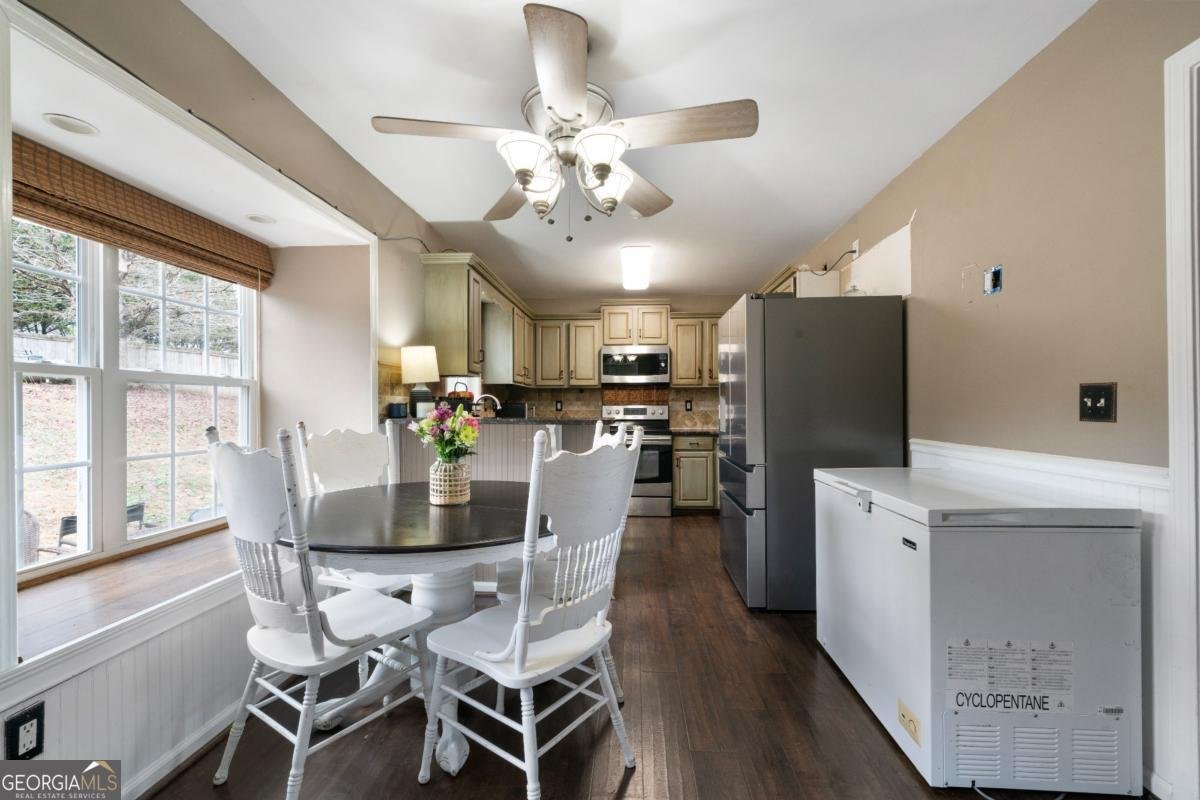 372 Jake Whorton Road Silver Creek - Photo 12