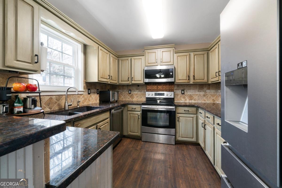 372 Jake Whorton Road Silver Creek - Photo 13