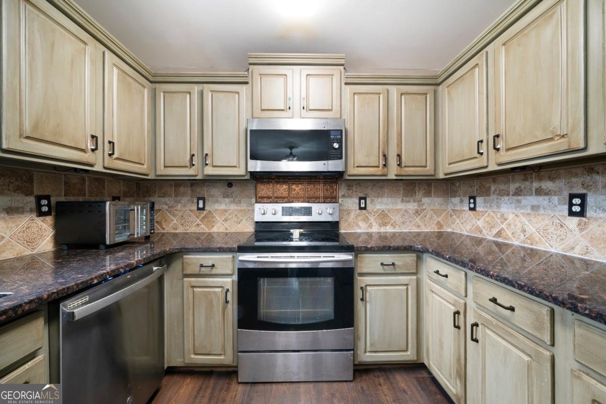 372 Jake Whorton Road Silver Creek - Photo 17