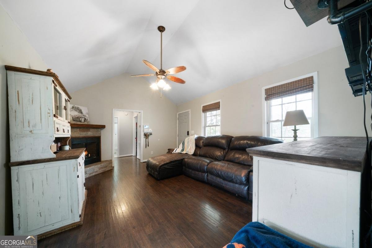 372 Jake Whorton Road Silver Creek - Photo 7