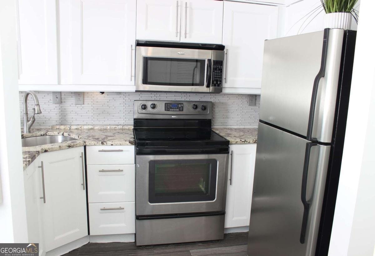 2870 PHARR CT S Atlanta - Photo 8