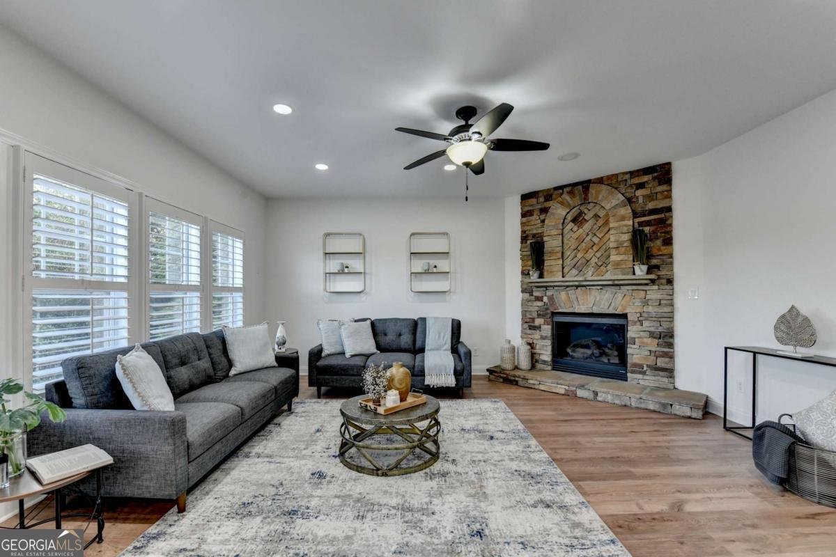 4495 HEDGEWOOD Drive Cumming - Photo 13