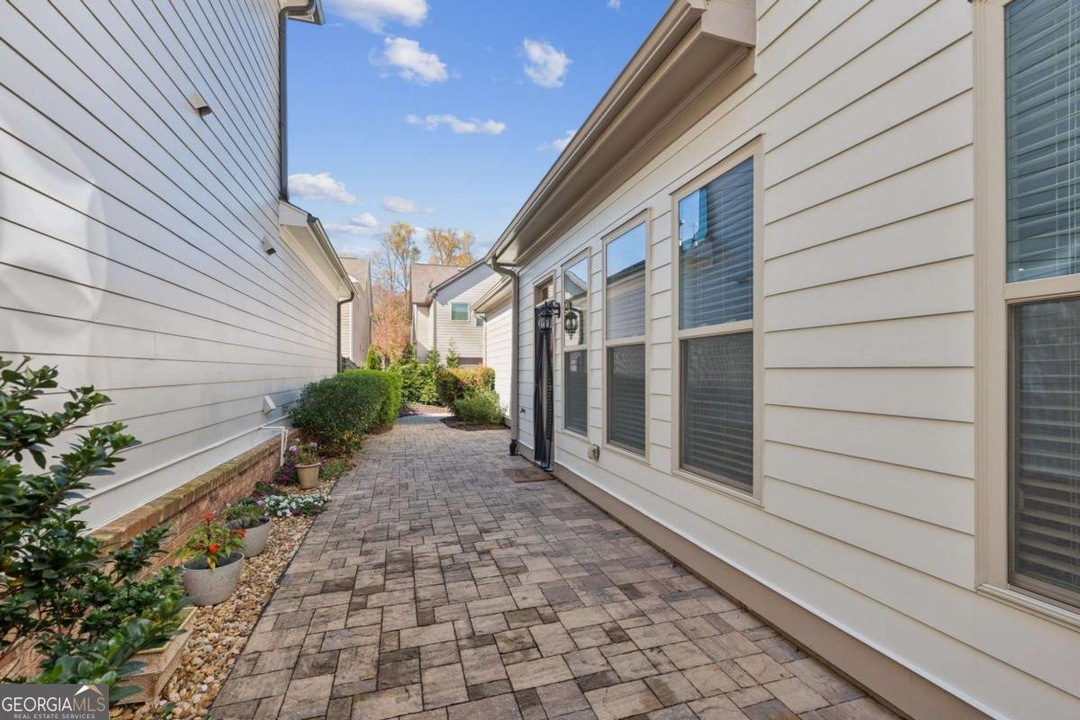 7330 Winthrop Road Alpharetta - Photo 14