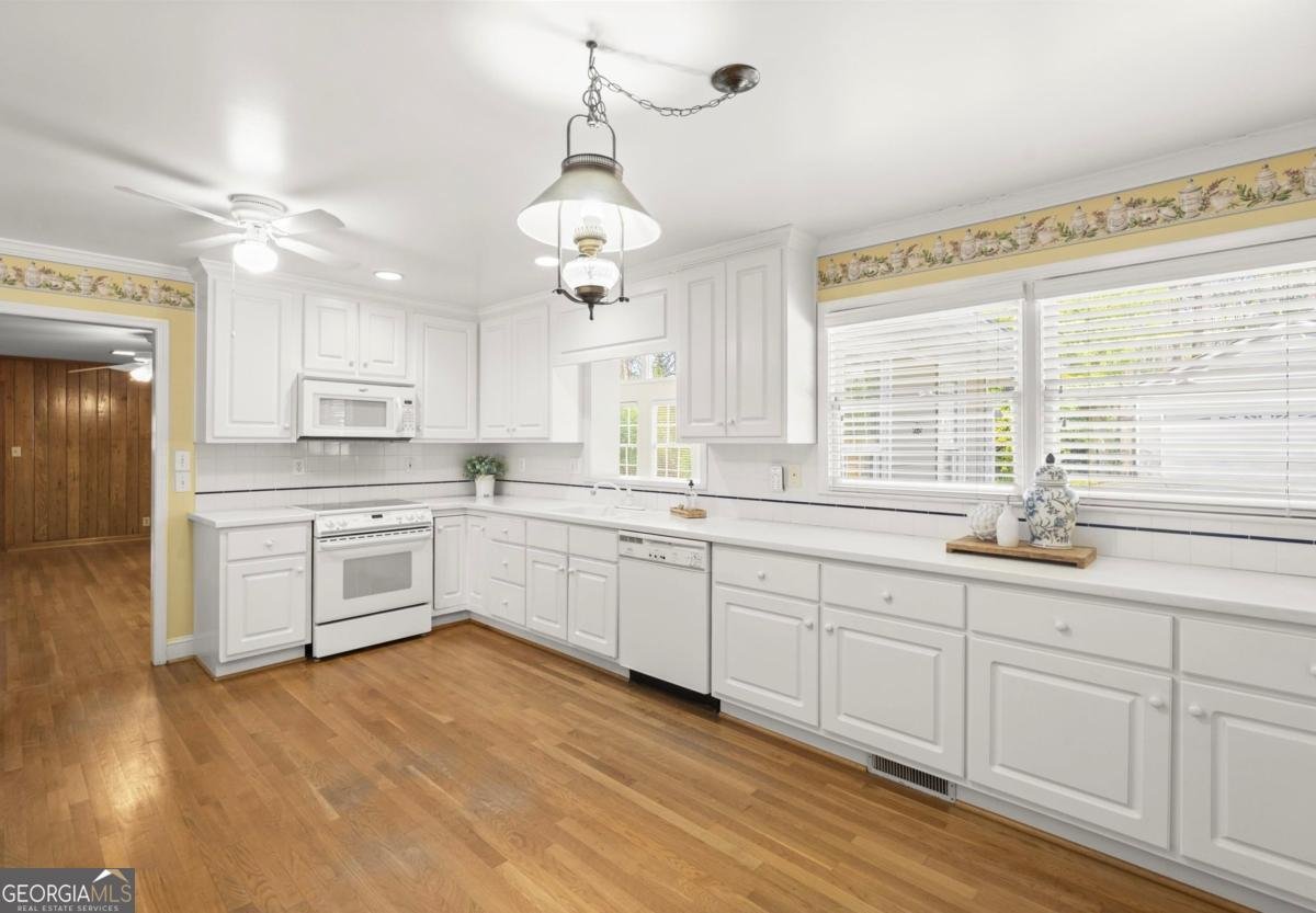 1576 Rainier Falls Drive Atlanta - Photo 11